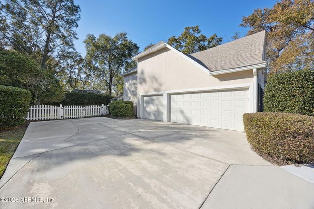 321 SWEETBRIER BRANCH Lane, St. Johns, FL 32259