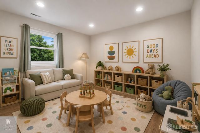 6 Fox Chase Run, Hillsborough, NJ 08844