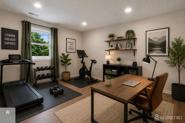 6 Fox Chase Run, Hillsborough, NJ 08844