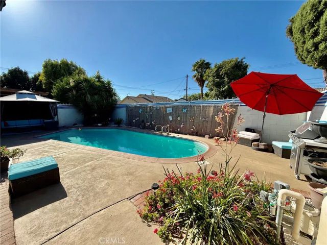 17912 Gridley Road, Artesia, CA 90701