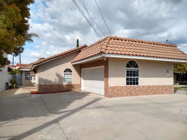 17912 Gridley Road, Artesia, CA 90701