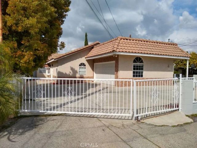 17912 Gridley Road, Artesia, CA 90701