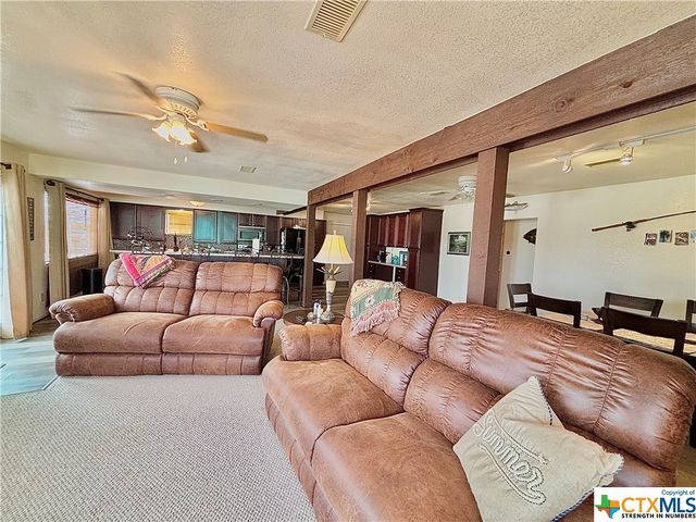 58 Heather Street, Port O'connor, TX 77982