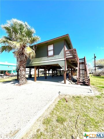 58 Heather Street, Port O'connor, TX 77982