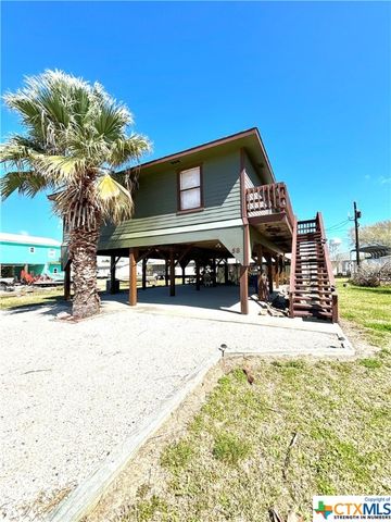 58 Heather Street, Port O'connor, TX 77982
