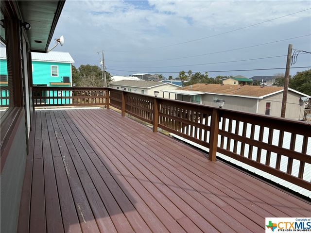 58 Heather Street, Port O'connor, TX 77982