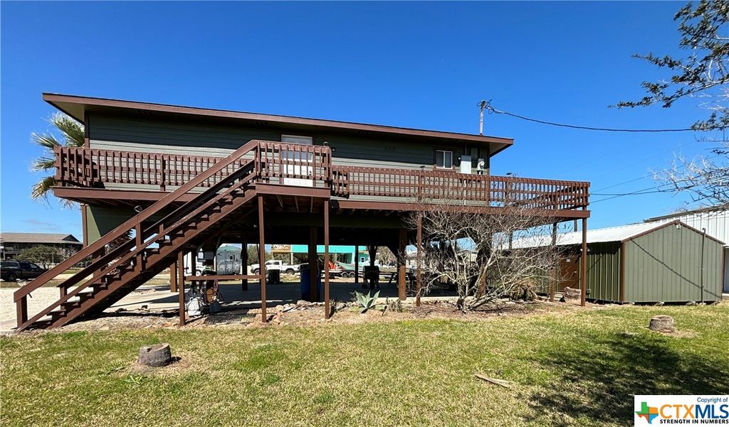 58 Heather Street, Port O'connor, TX 77982