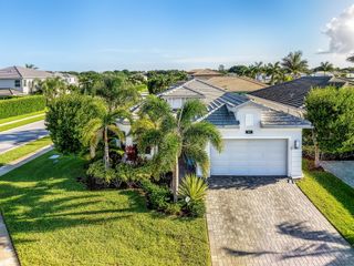 7887 Waterford Isles Lane, Delray Beach, FL 33446