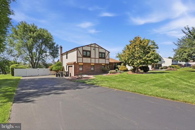 49 MISTY MEADOW DR, Richboro, PA 18954