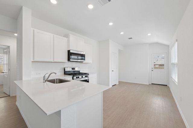 104 Sapling Dew DR, Georgetown, TX 78628