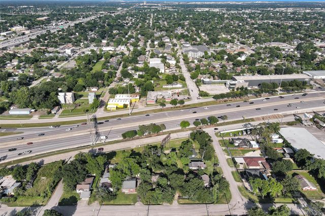 5606 Enid Street, Houston, TX 77009
