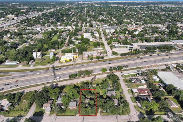 5606 Enid Street, Houston, TX 77009