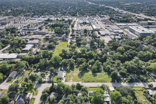 5606 Enid Street, Houston, TX 77009