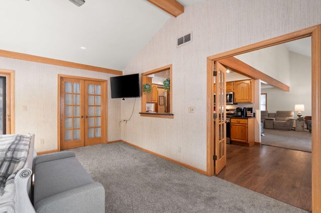 1555 Maumee Drive, Valparaiso, IN 46385