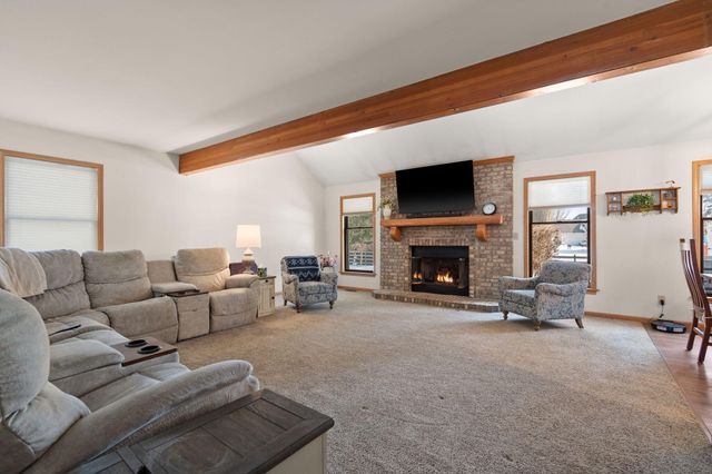 1555 Maumee Drive, Valparaiso, IN 46385