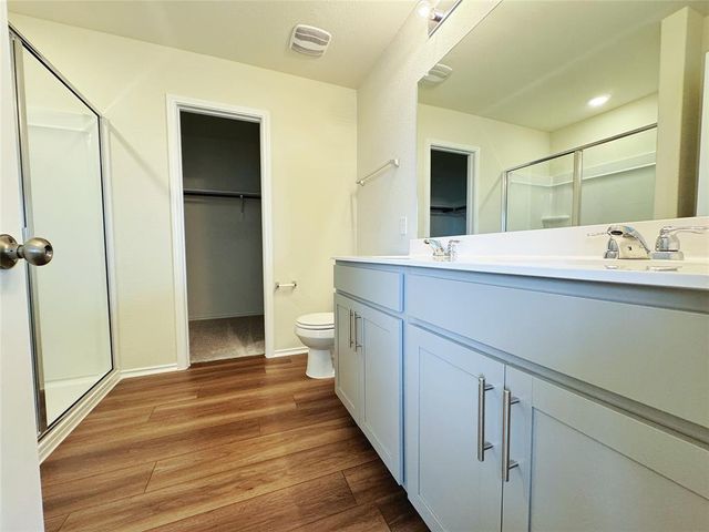 916 Papaya DR, Buda, TX 78610