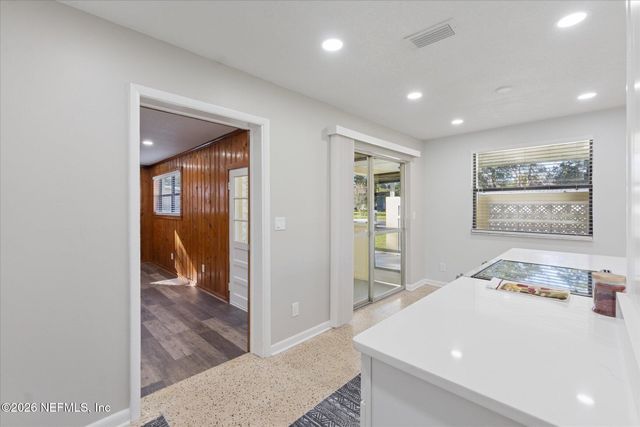863 WESTGATE Drive, Jacksonville, FL 32221