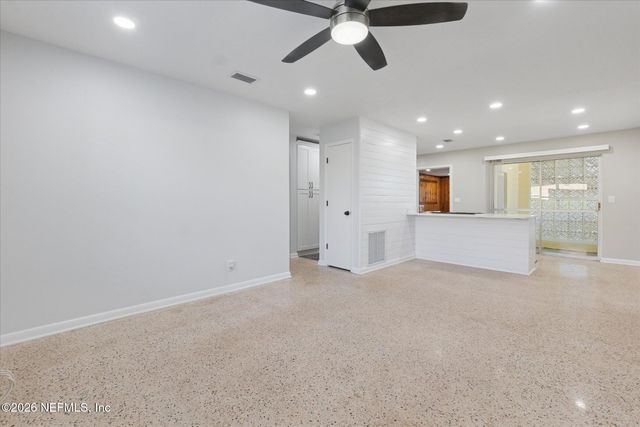 863 WESTGATE Drive, Jacksonville, FL 32221