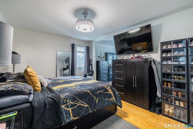 6 Chaucer Drive, Shelton, CT 06484