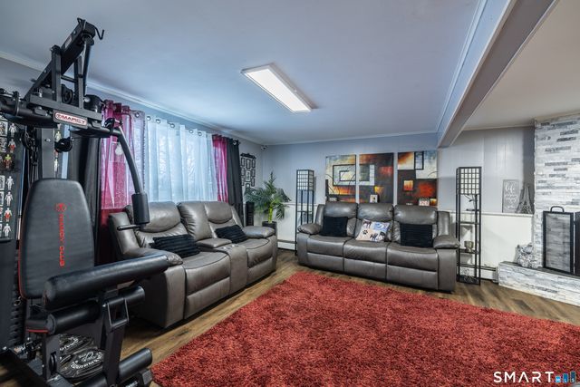 6 Chaucer Drive, Shelton, CT 06484