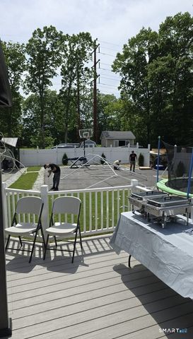 6 Chaucer Drive, Shelton, CT 06484