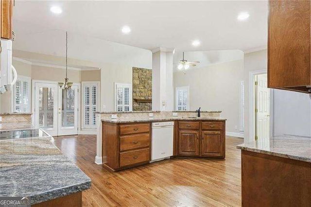 211 Montana Way, Canton, GA 30114