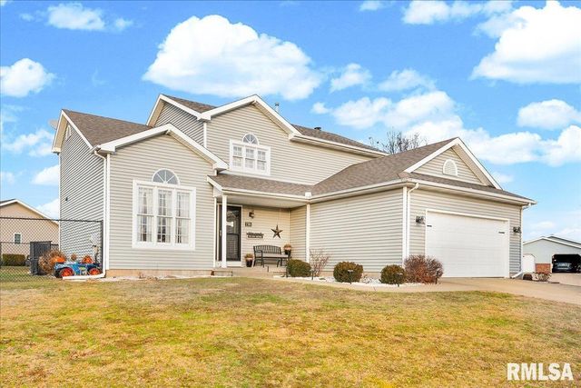 2301 ARLINGTON Circle, Pekin, IL 61554