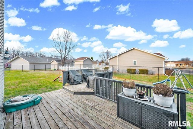 2301 ARLINGTON Circle, Pekin, IL 61554