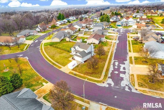 2301 ARLINGTON Circle, Pekin, IL 61554