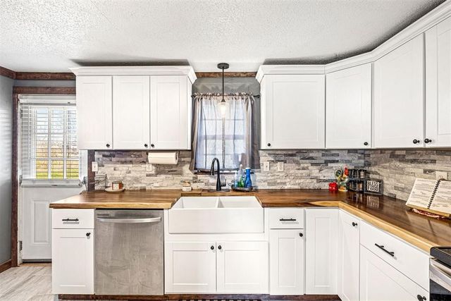 131 S Willow, Stratford, OK 74872