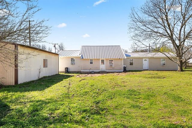 131 S Willow, Stratford, OK 74872