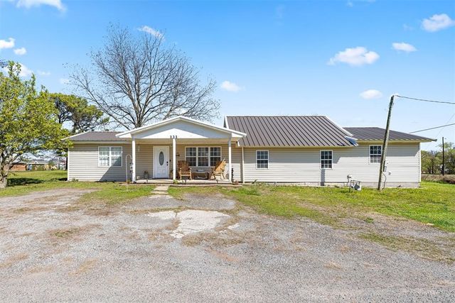 131 S Willow, Stratford, OK 74872