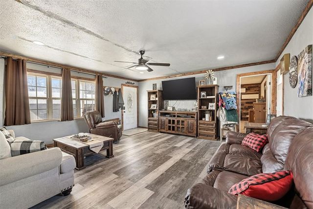 131 S Willow, Stratford, OK 74872