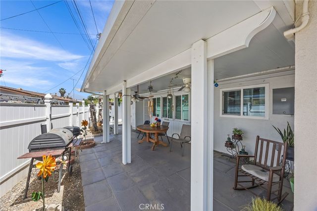 620 Snead Drive, Hemet, CA 92543