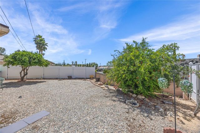 620 Snead Drive, Hemet, CA 92543