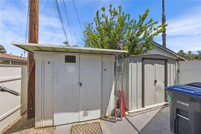 620 Snead Drive, Hemet, CA 92543