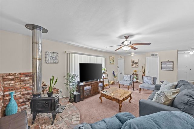 620 Snead Drive, Hemet, CA 92543