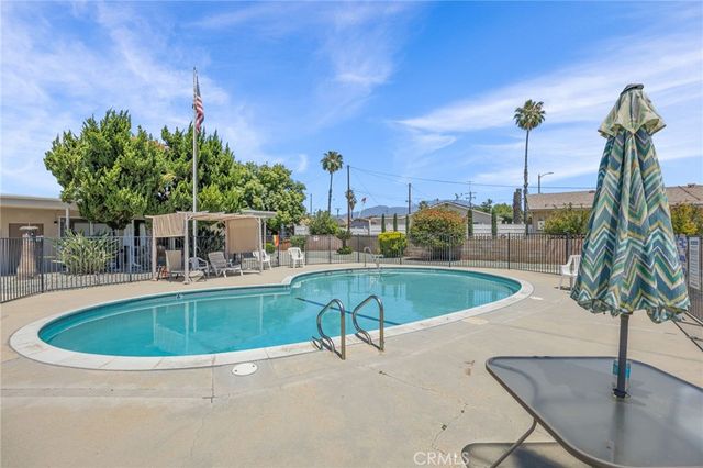 620 Snead Drive, Hemet, CA 92543