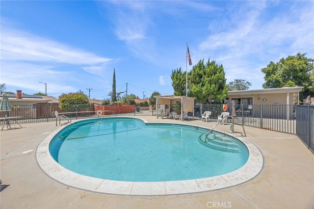620 Snead Drive, Hemet, CA 92543
