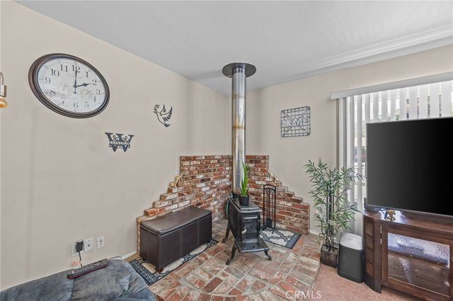 620 Snead Drive, Hemet, CA 92543