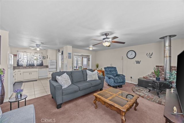 620 Snead Drive, Hemet, CA 92543