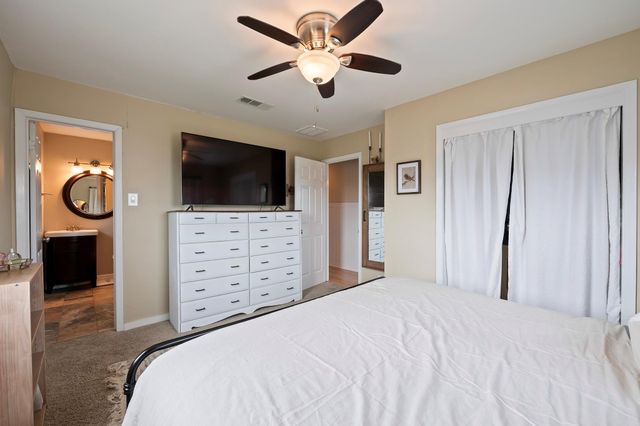944 Tiki Drive, Tiki Island, TX 77554