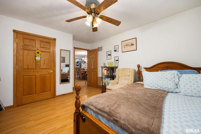 13931 2ND Street, Pekin, IL 61554