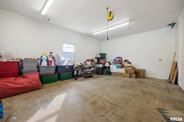 13931 2ND Street, Pekin, IL 61554