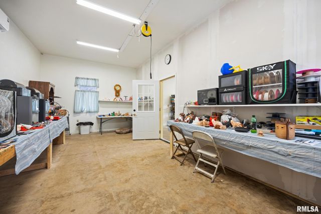 13931 2ND Street, Pekin, IL 61554