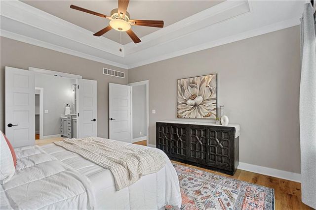 22275 W 98th Terrace, Lenexa, KS 66220