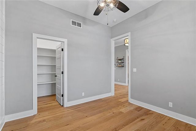 22275 W 98th Terrace, Lenexa, KS 66220