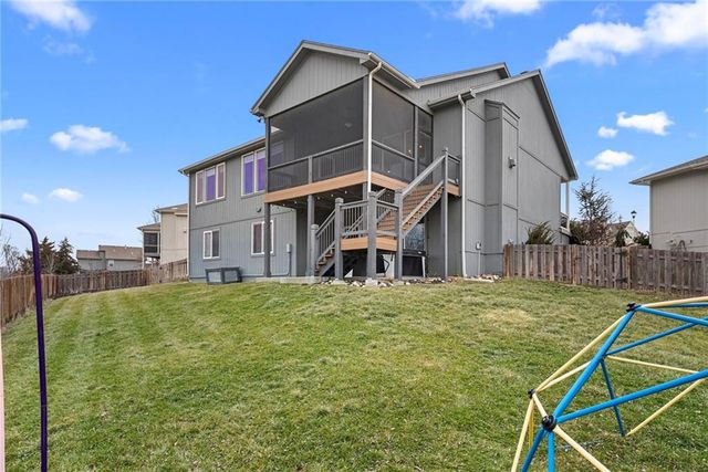 22275 W 98th Terrace, Lenexa, KS 66220