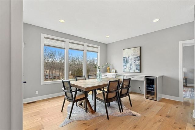 22275 W 98th Terrace, Lenexa, KS 66220