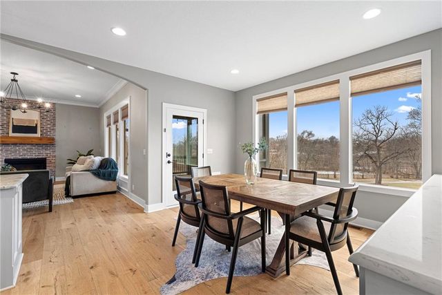 22275 W 98th Terrace, Lenexa, KS 66220